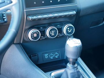 Bild 10 Renault Captur Voll LED NAVI DAB Klimaauto