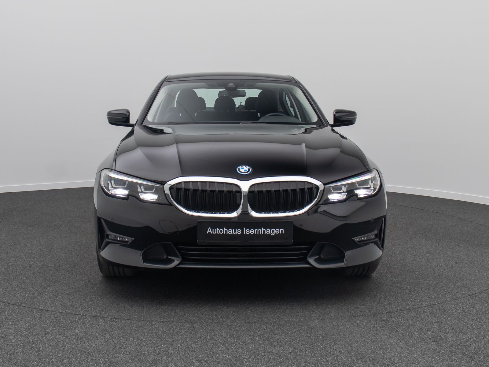 Fahrzeugabbildung BMW 320e Sport Line DAB CockPitPr Lenkrhzg AHK Alarm