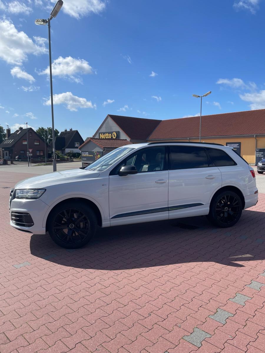 Audi Q7 4M 3.0 TFSI Quattro / S-Line / 7 Sitzer