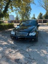Mercedes-Benz Mercedes Benz C180 W203. - Mercedes-Benz W203