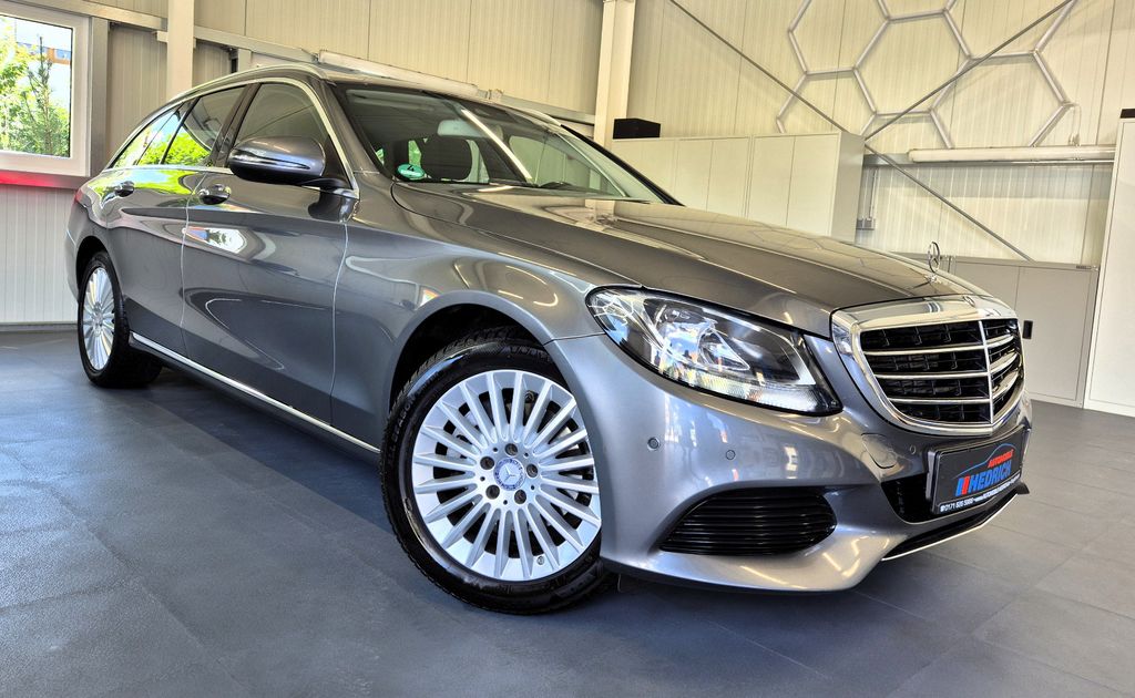 Image of Mercedes-Benz C 220