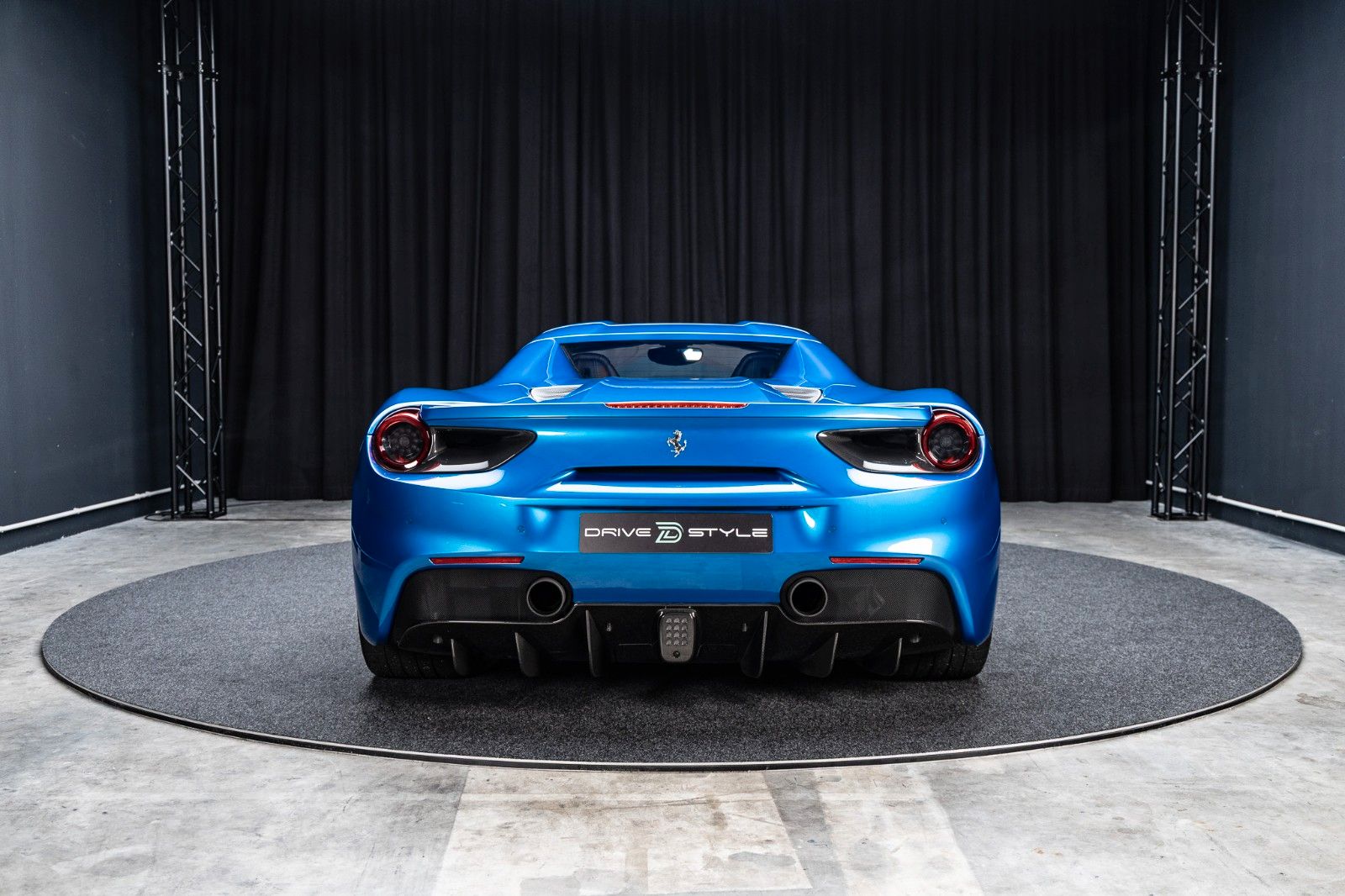 Fahrzeugabbildung Ferrari 488 Spider + Carbon + Daytona + Liftsystem