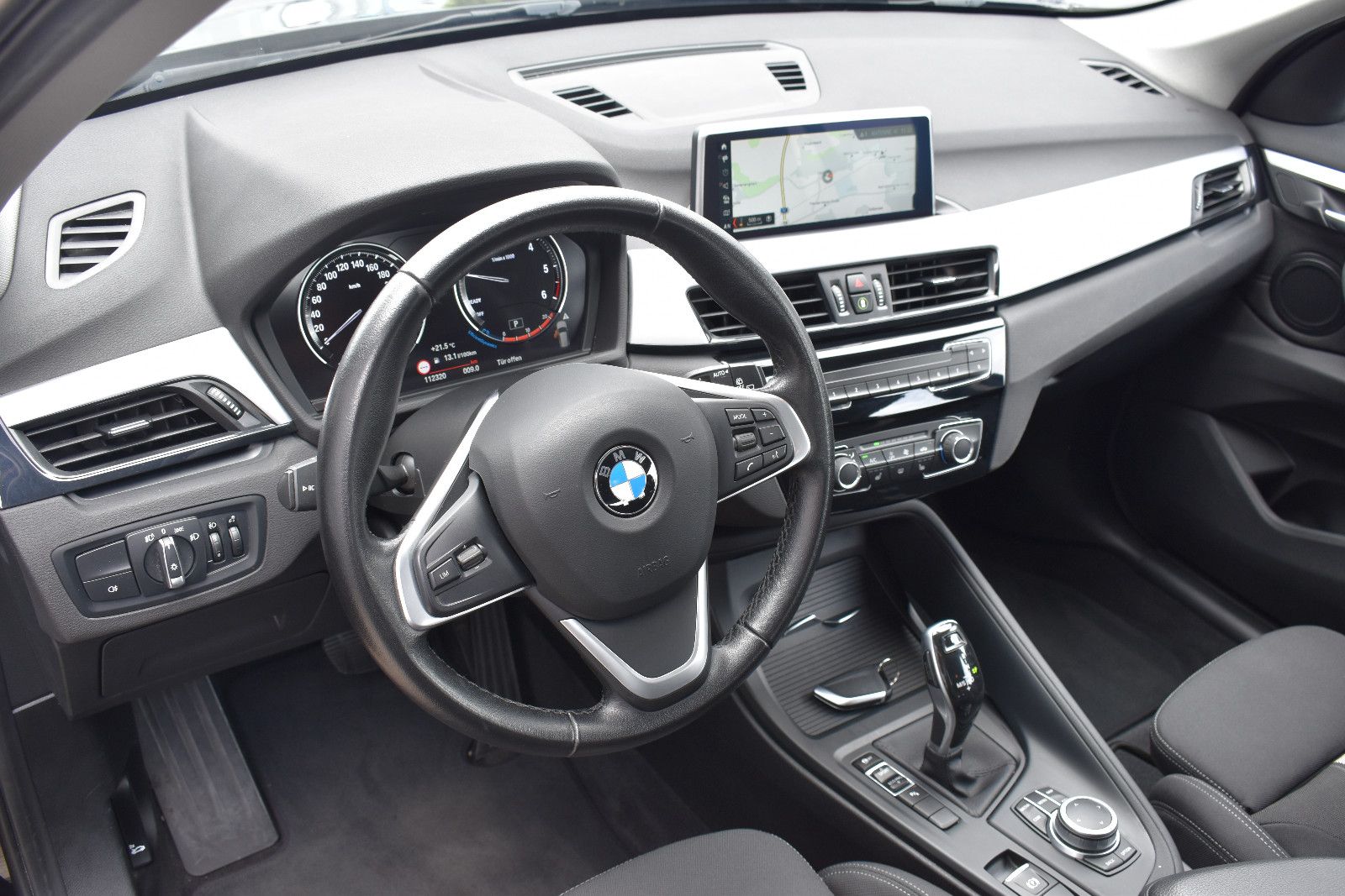 BMW X1 sDrive18d Automatik Navi3D~DAB~PDC~Sportsitze foto 13