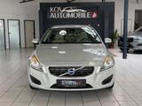 Volvo V60 Kombi Kinetic/Automatik/Leder/2.Hand - Volvo V60 Kinetic mit Diesel-Antrieb