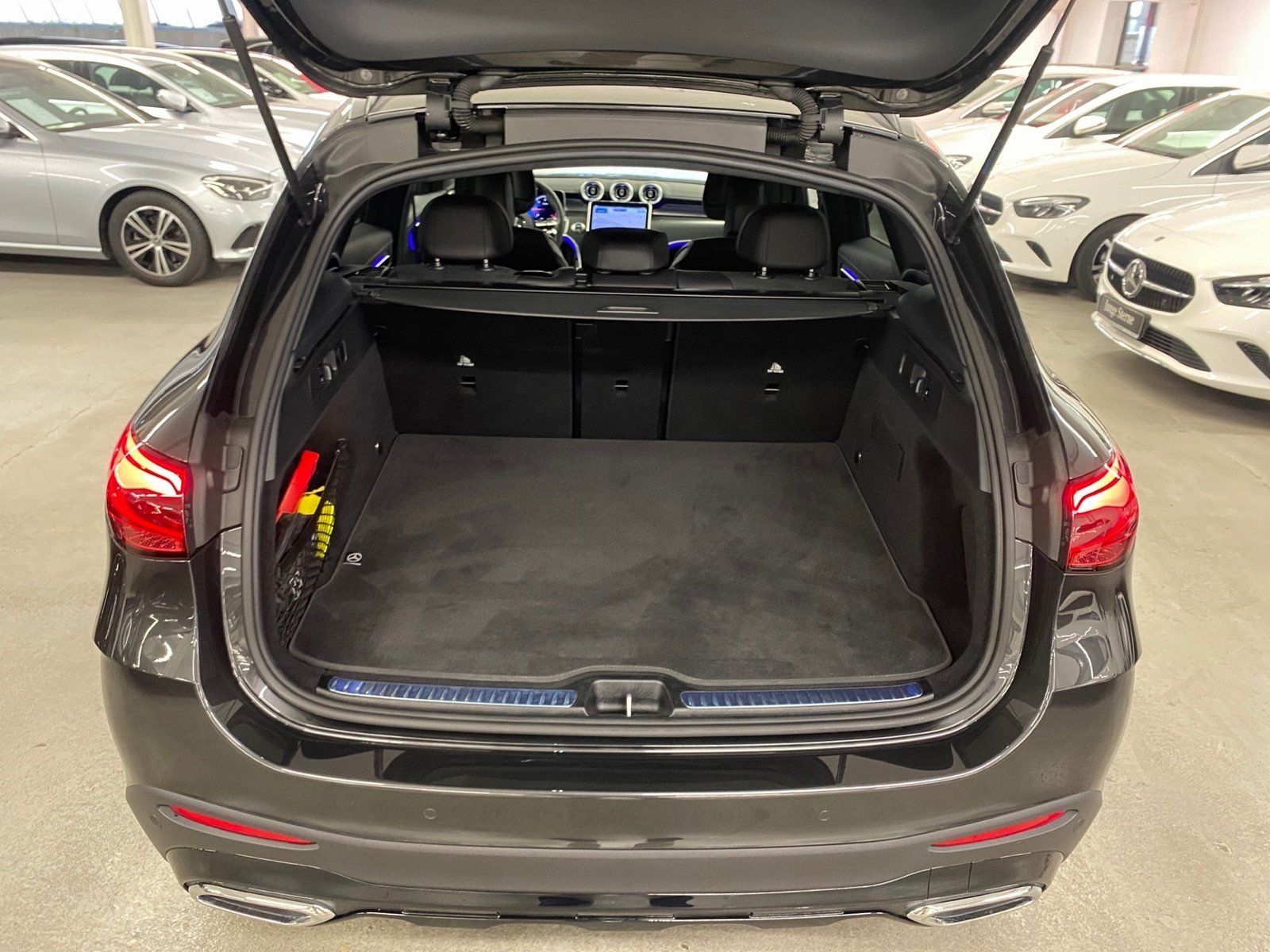 Fahrzeugabbildung Mercedes-Benz GLC 220 d 4M AMG*AHK*Standheizung*Totwinkel*360°