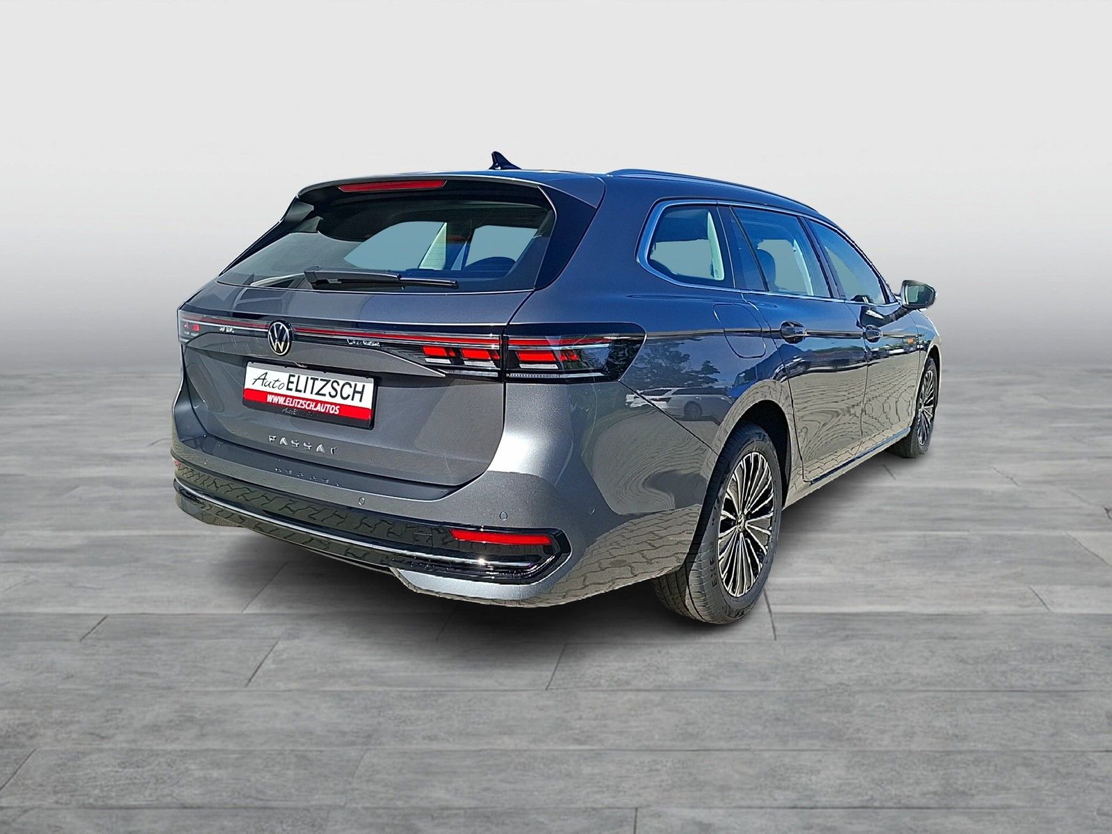 Fahrzeugabbildung Volkswagen Passat Variant TDI Elegance DSG Matrix AHK Navi