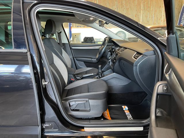 Skoda Octavia Combi Joy *1.HAND*PANO*ACC*NAVI*PDC*