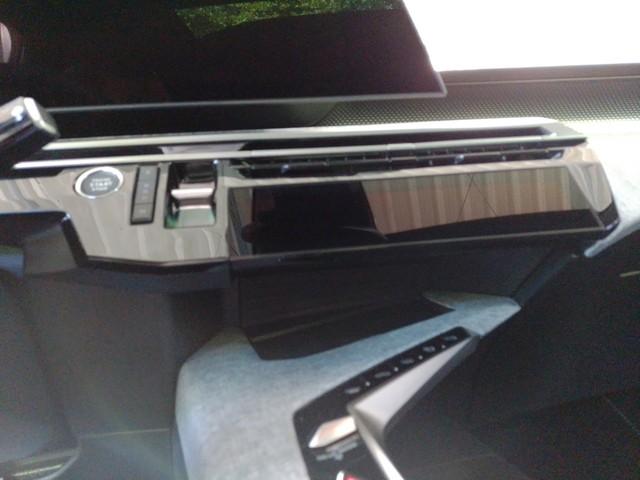 Peugeot 3008 Hybrid 145 GT Navi Soundsystem LED ACC El. 