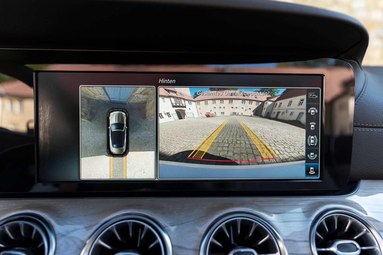 Fahrzeugabbildung Mercedes-Benz E 400 Cabrio 4Matic AMG HUD 360° BURMESTER ACC