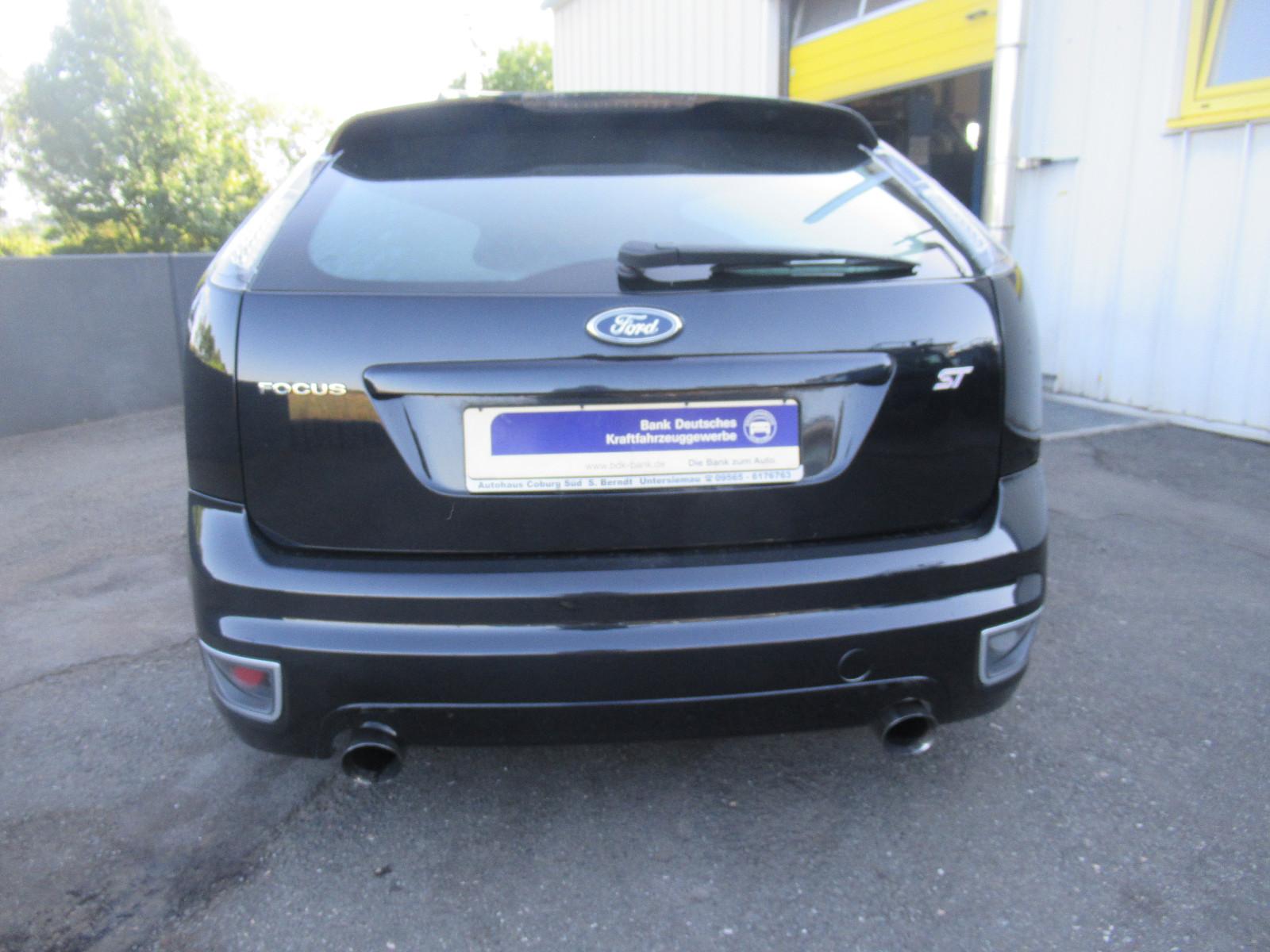 Ford Focus ST 2.5 Turbo 5 cyl. 226 ch BVM / 116 224 km / Recaro / Jantes 19" / Échappement Friedrich Motorsport