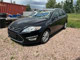 Ford Mondeo Turnier Business Edition*Navi* Klima - Ford Mondeo aus 2013 mit Diesel-Antrieb: Kombi
