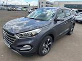 Hyundai Tucson Automatik 4WD Navi Kamera Style Premium - Hyundai TUCSON mit Diesel-Antrieb: Leder, Geländewagen
