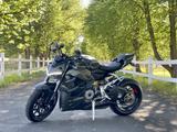Ducati Streetfighter V2 2023r  - DUCATI S2R