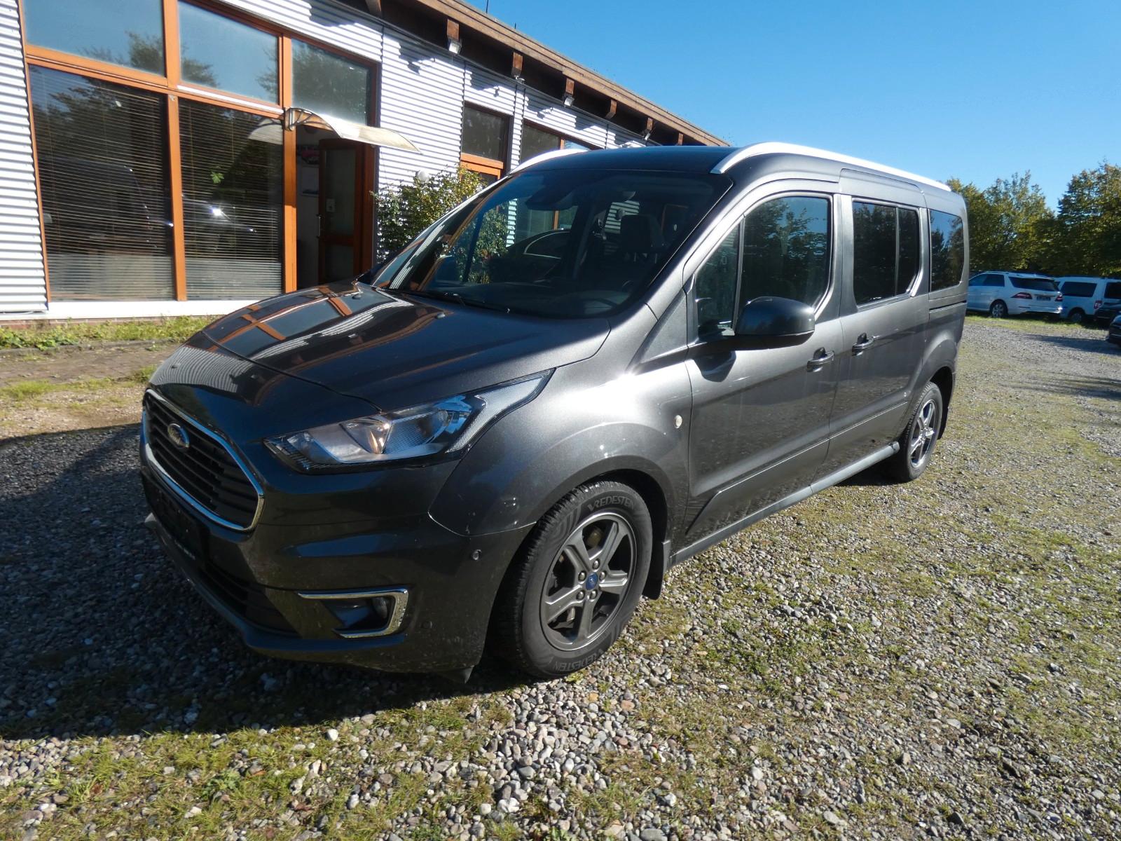 Ford Grand Tourneo Connect Titanium