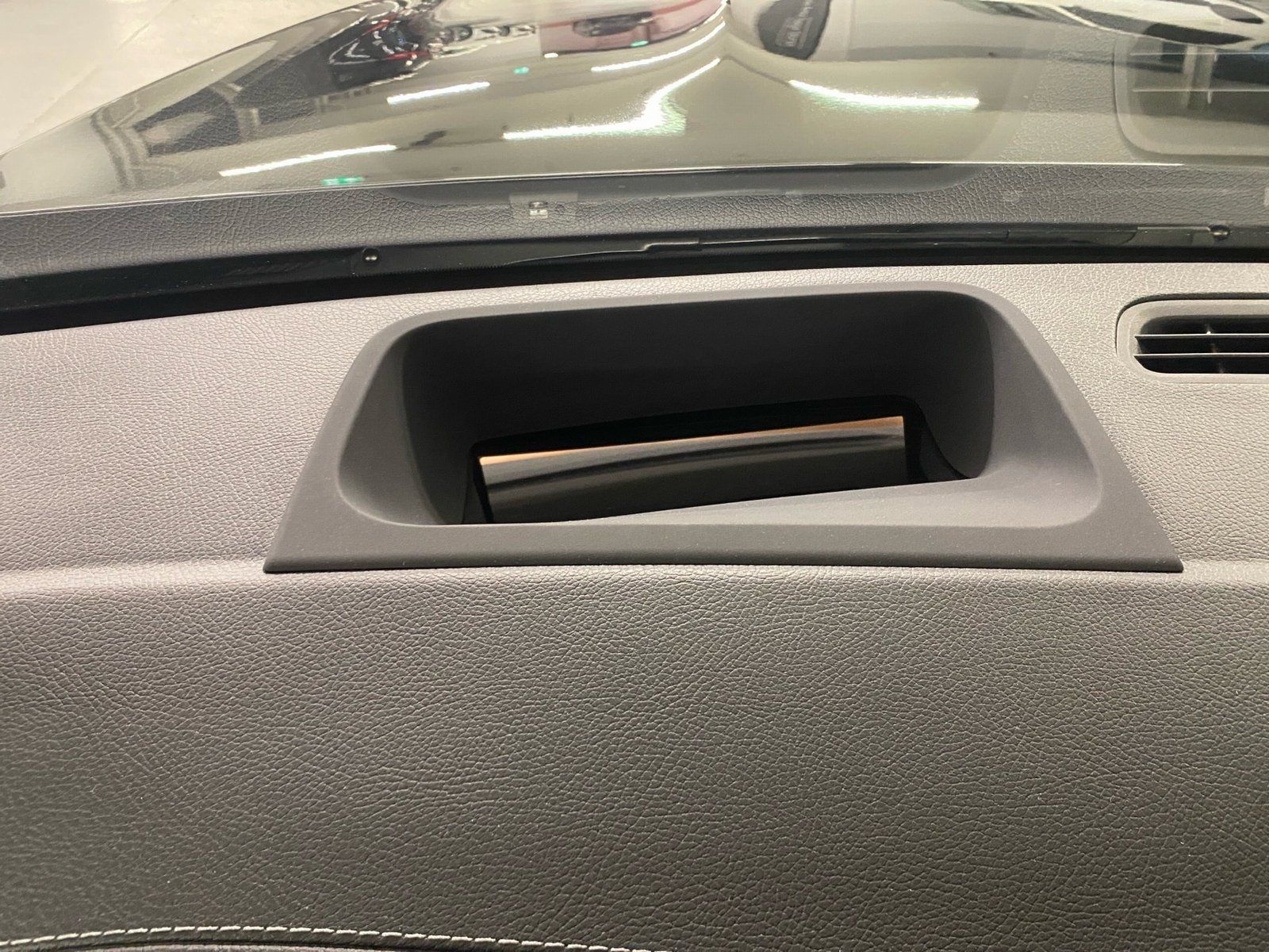 Fahrzeugabbildung Mercedes-Benz GLB 220 d 4M AMG*AHK*Technik*STDHZG*HUD*Dist*360