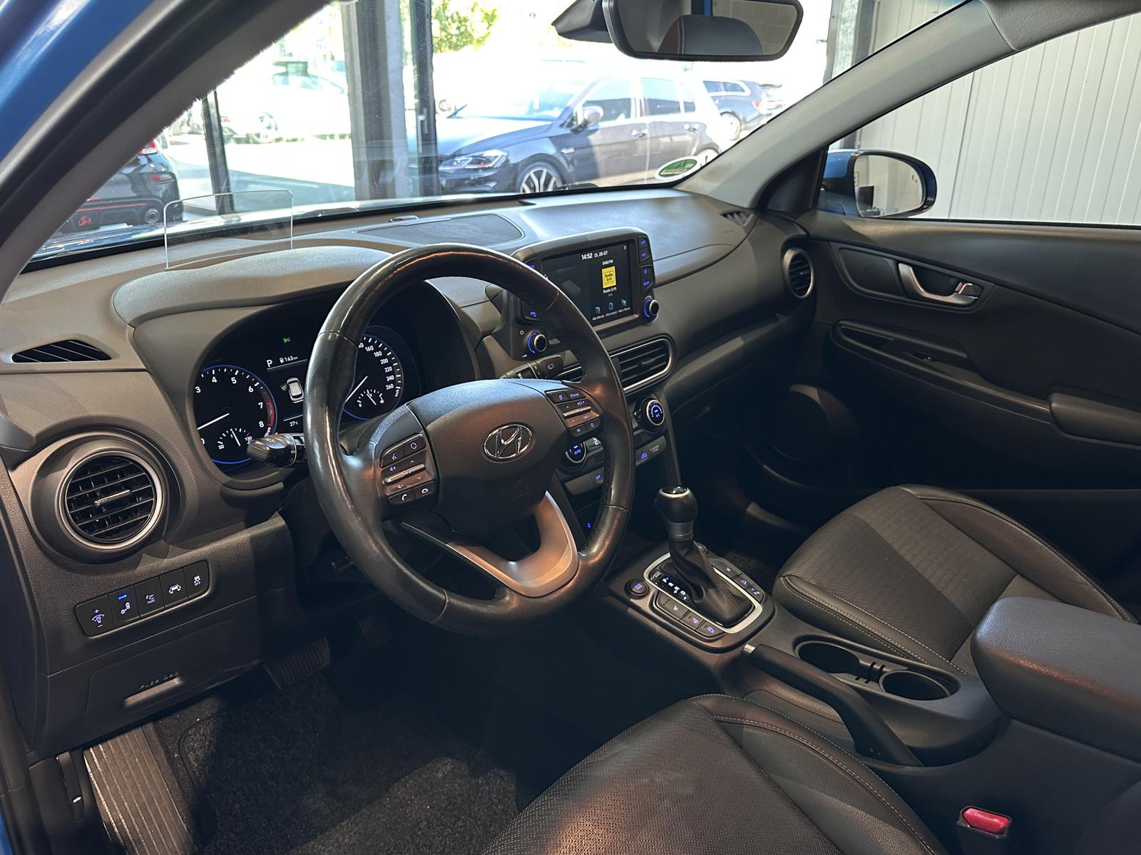 Hyundai Kona Premium 4WD *LEDER, AUTOMATIK, AHK, RFK*