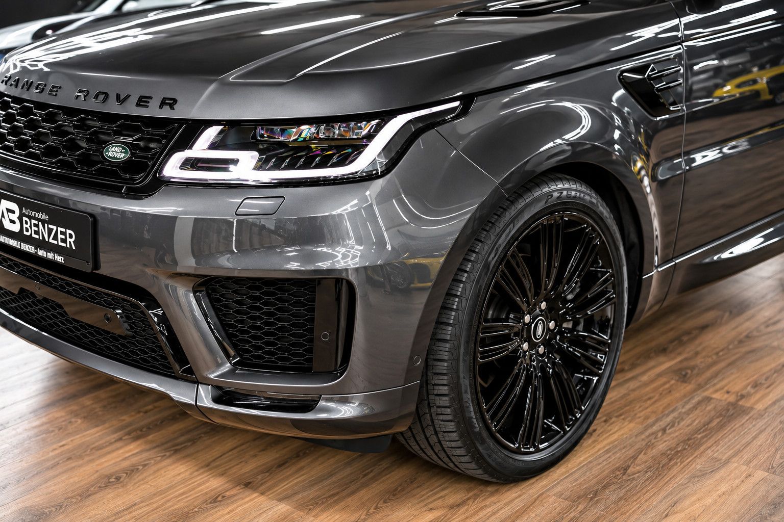 Fahrzeugabbildung Land Rover Range Rover Sport HSE Dynamic *Pano*HUD*Meridian