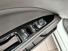 FORD Mondeo Turnier 2.0 TDCi Business Edit*Navi*Sitzh