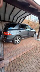 Mercedes-Benz ML 350 BlueTEC 4MATIC - - Mercedes-Benz ML 350 mit Diesel-Antrieb
