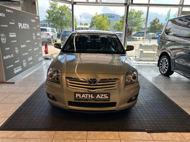 Toyota Avensis  1.8 Liftback