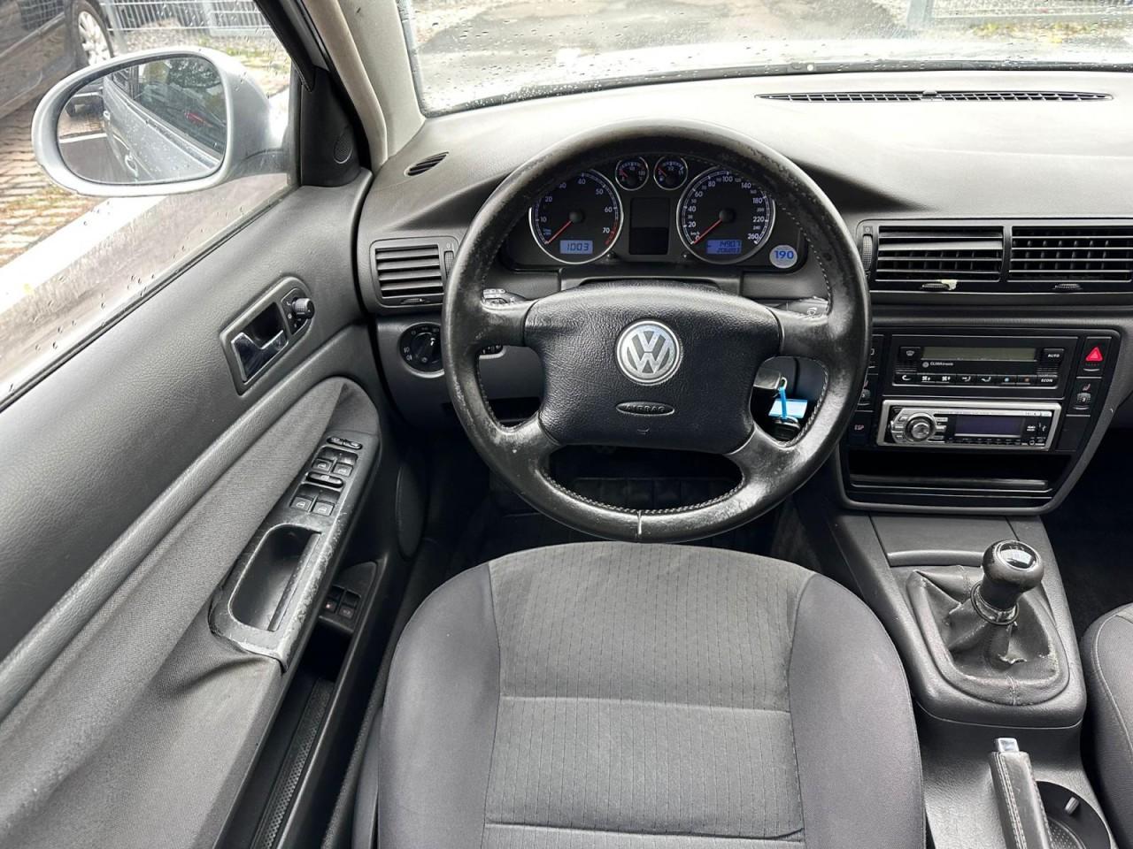 Volkswagen Passat Variant 1.8 COMFORTLINE KLIMA AUTO SHZ
