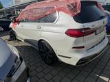 BMW X7 M50 d - BMW X7: M