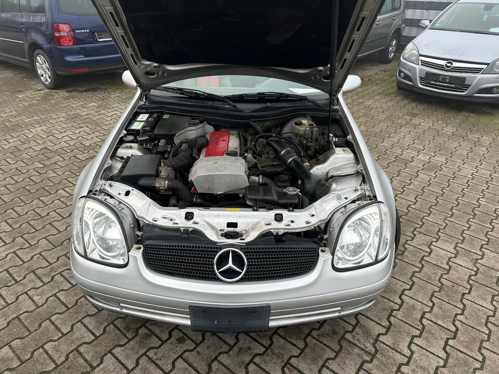 Mercedes-Benz SLK 230