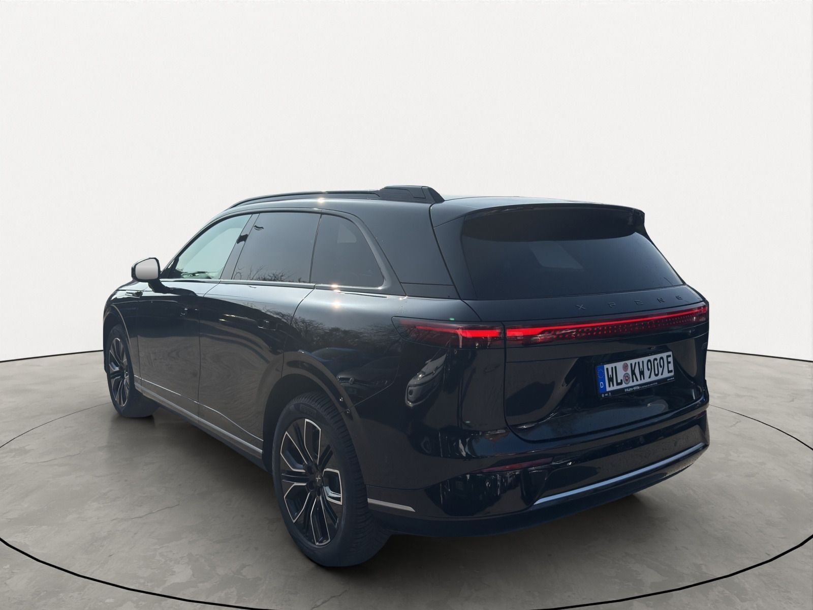 XPENG G9