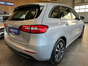 Mercedes-Benz B 200 *Kamera*PDC*Leder*Keyless*Navi*