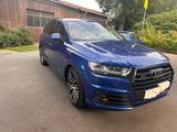 Audi SQ7 4.0 TDI quattro tiptronic - - blaue Audi SQ7