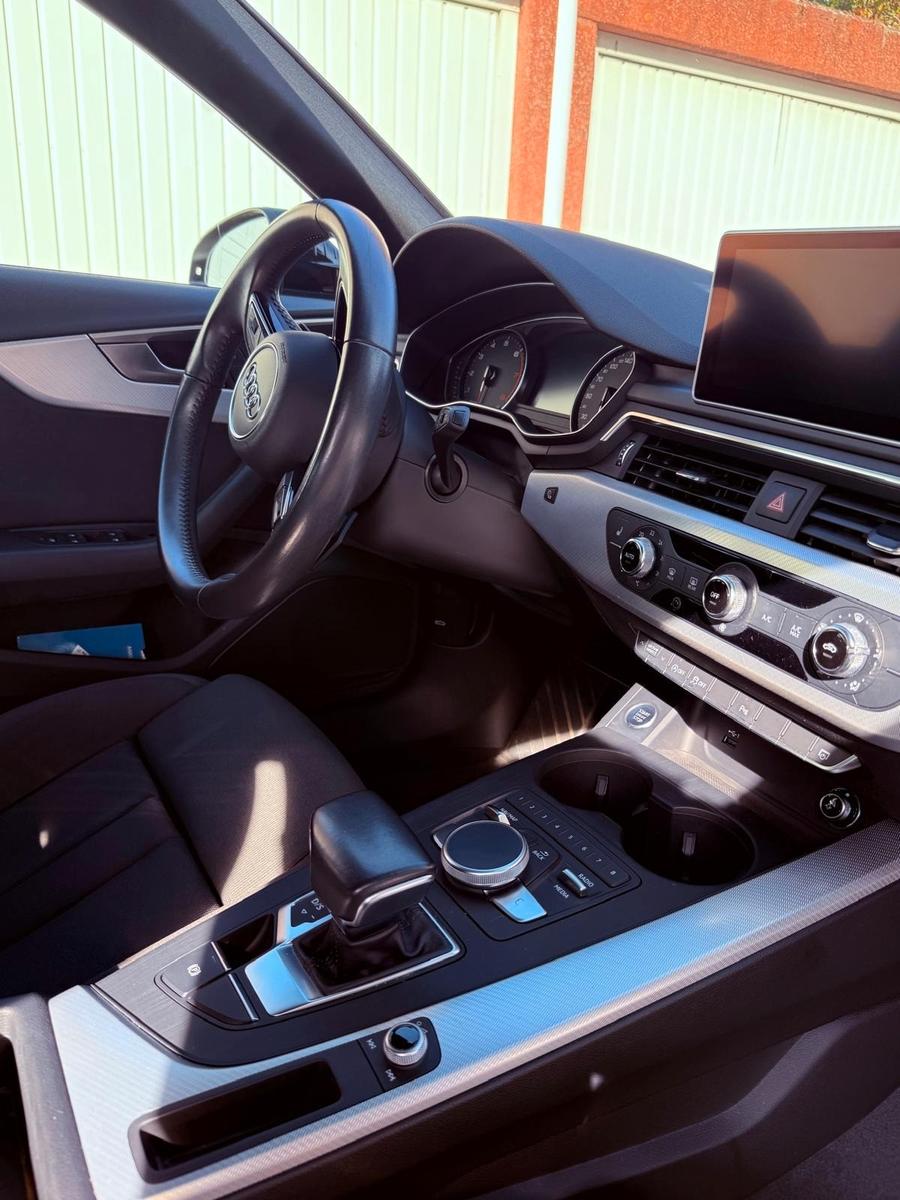 Audi A4 Avant 45TFSI quattro Pano ACC Massage CarPlay