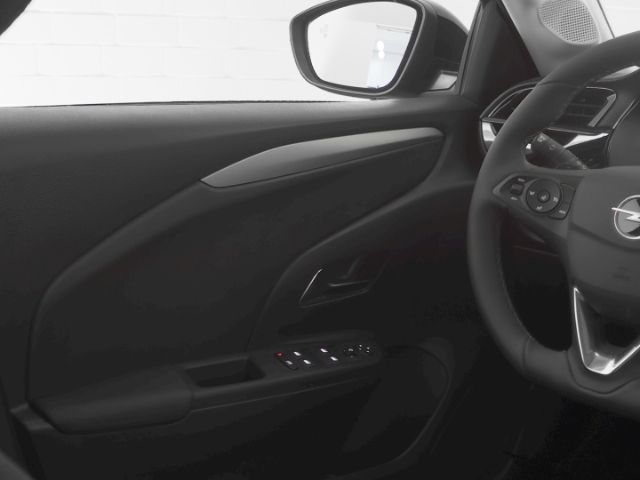 Corsa F FACELIFT AT+RÜCKFAHRKAMERA+SITZHEIZUNG+L