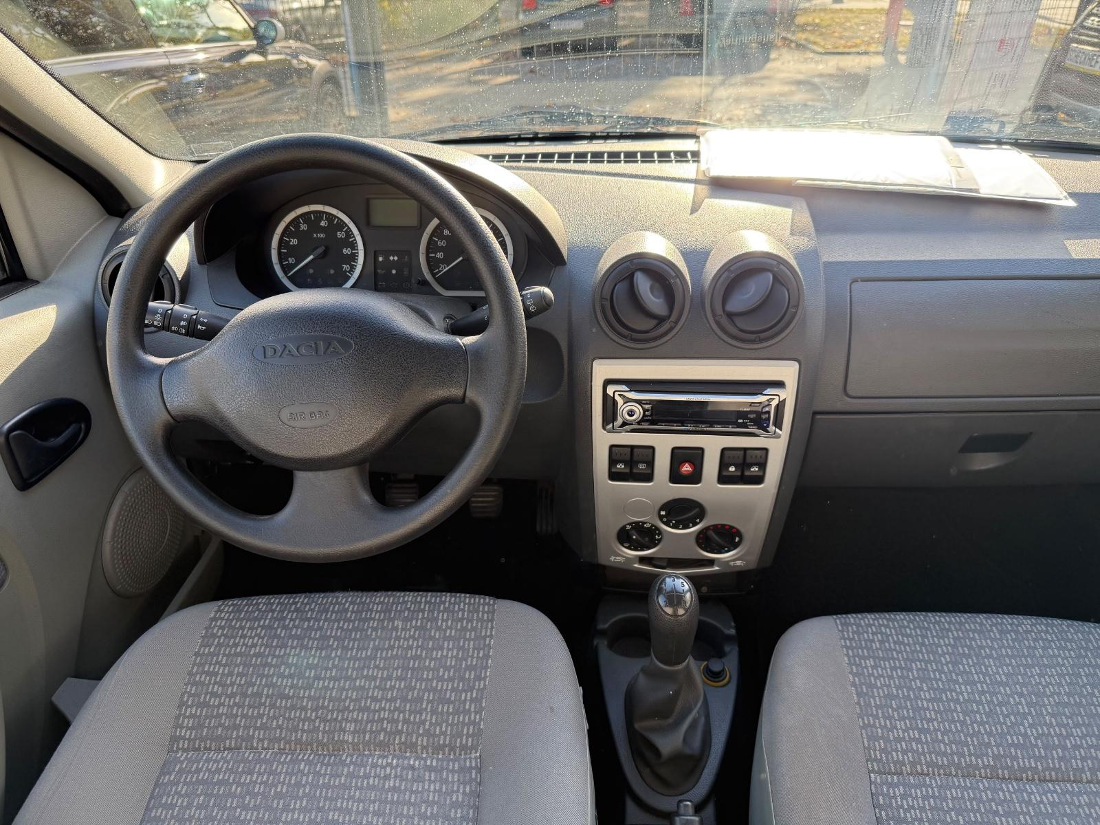 Dacia Logan 2008 — photo 13