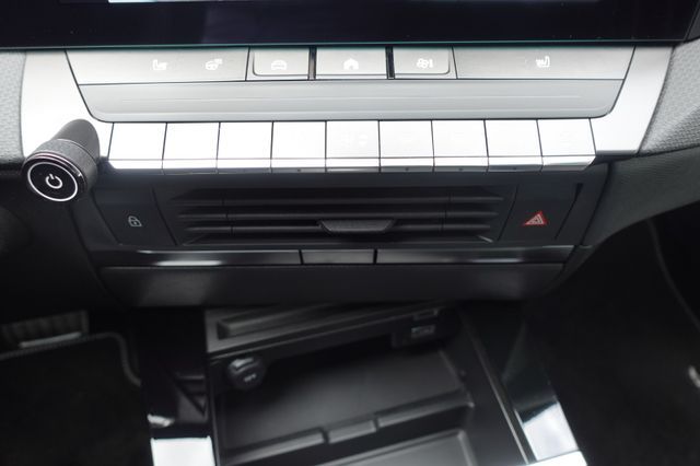 Fahrzeugabbildung Opel Astra L Sports Tourer 1.2 Turbo GS RFK,KlimaA,SD
