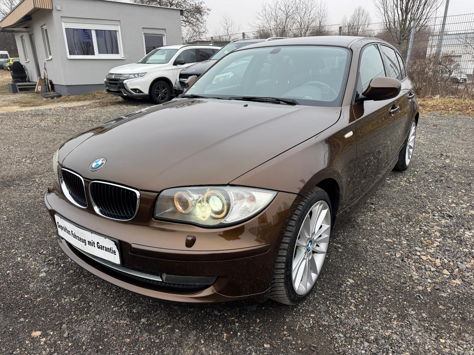 BMW 118i Individual Edition Lifestyle 18-Zoll Räder