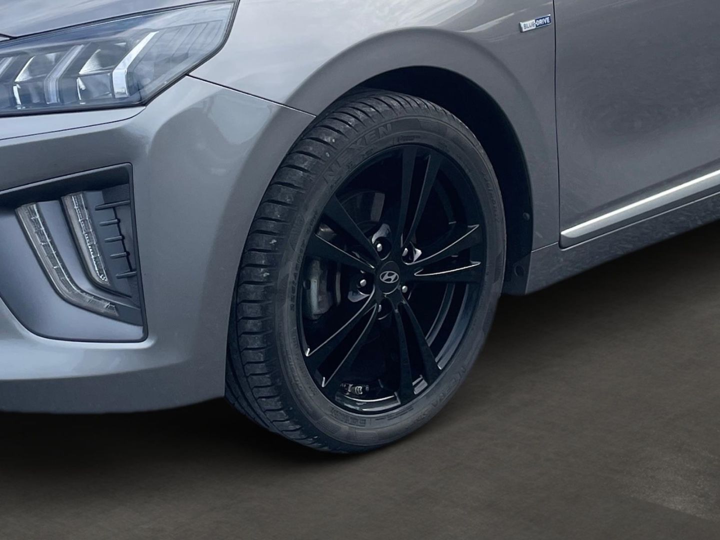 Fahrzeugabbildung Hyundai IONIQ 1.6 Hybrid Style Glasschiebedach Navigatio