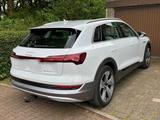 Audi e-tron 55 quattro - - Audi e-tron: Von Privat