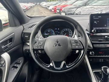 Mitsubishi Eclipse Cross - 11