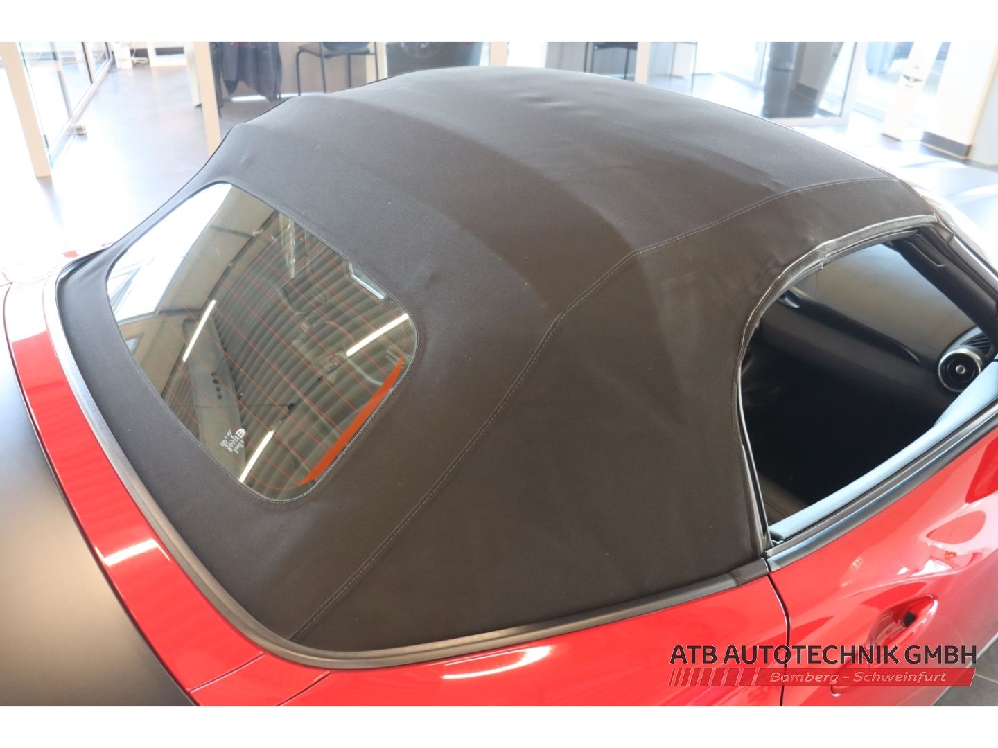 Fahrzeugabbildung Abarth 124 Spider 1.4 MultiAir Turbo Nr. 624 BOSE Faltd