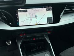 Fahrzeugabbildung Audi A3 Sportback 35 TFSI S line Navi Sitzh Leder 18"