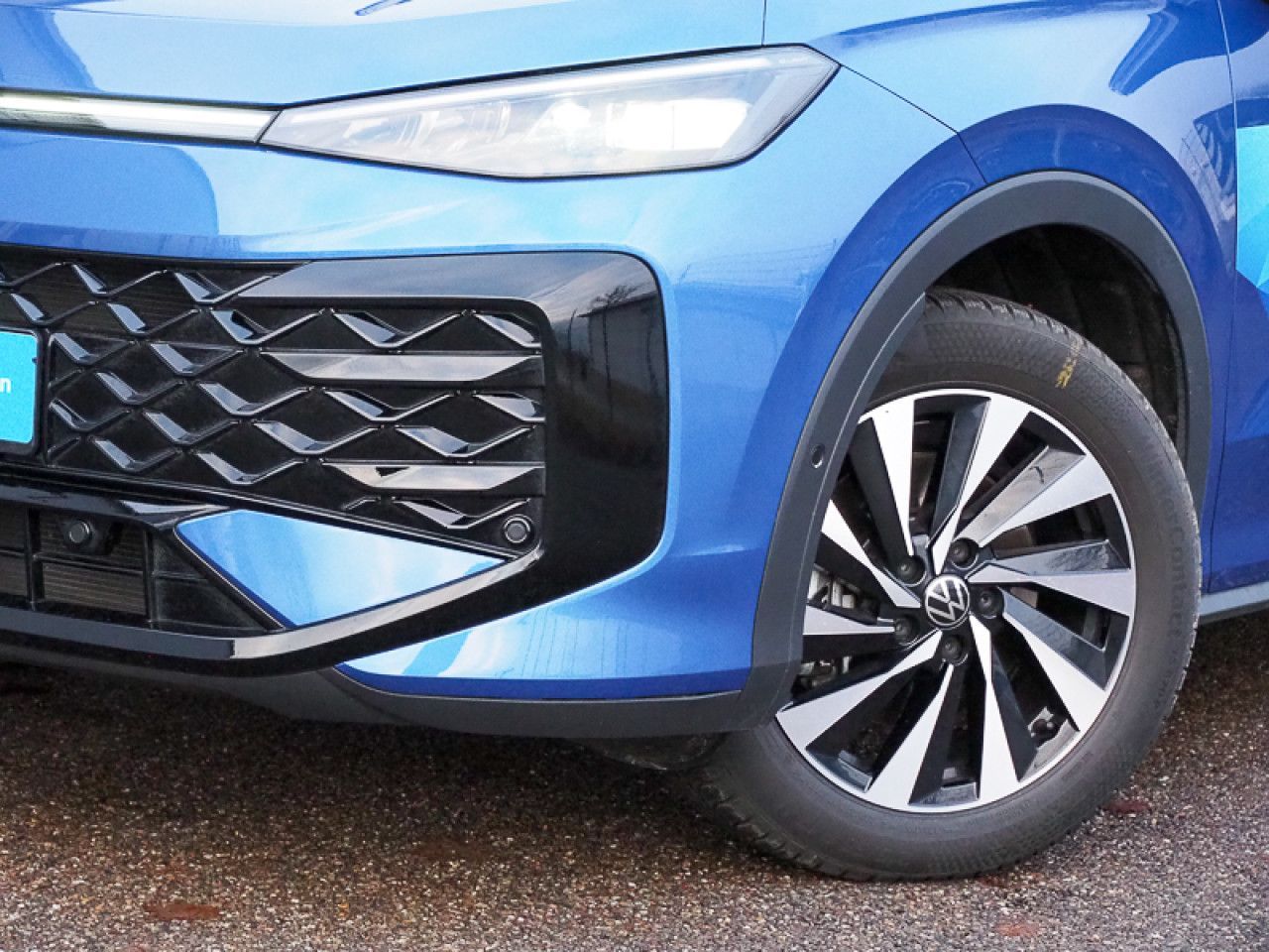 Volkswagen T-Roc R-Line 1.5 eTSI DSG BLACK STYLE NAVI HUD foto 5