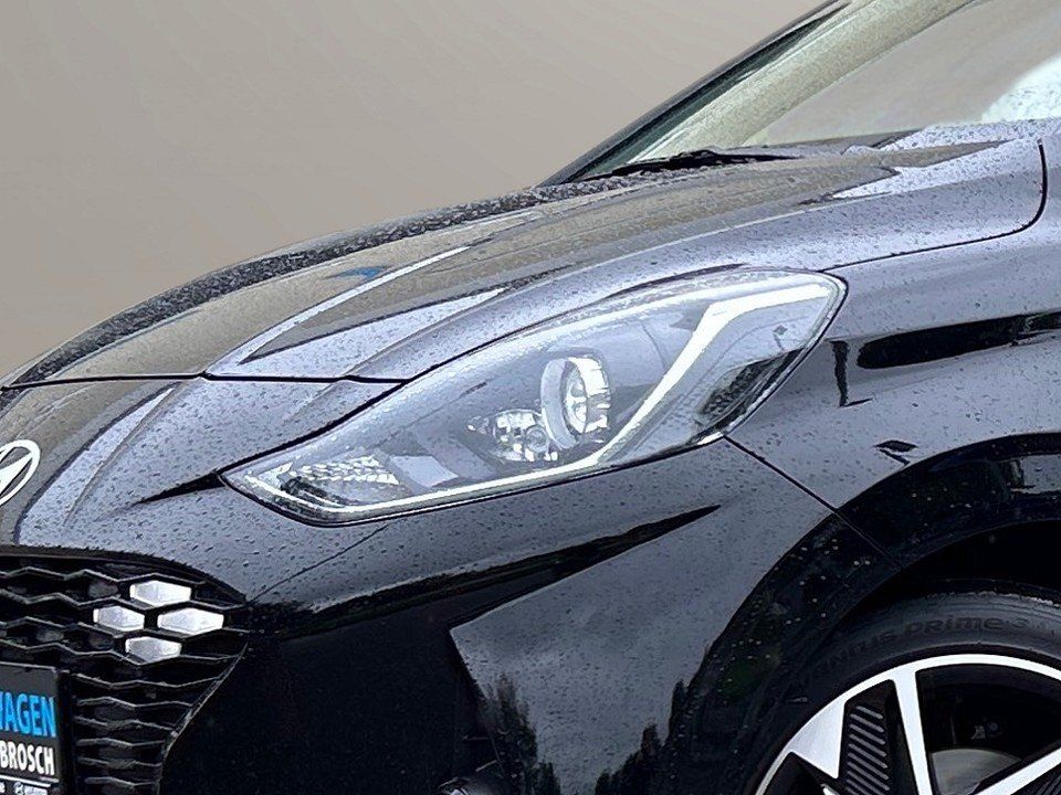 Fahrzeugabbildung Hyundai i10 1.2 5TÜRER PRIME SMARTKEY+NAV+KAMERA+CARPLAY