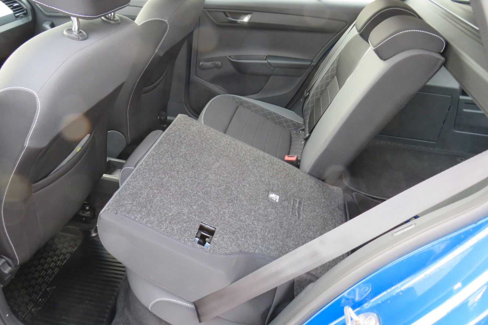 Fahrzeugabbildung SKODA Fabia Combi Ambition SITZH. KLIMA GRA GJ APP 1.H