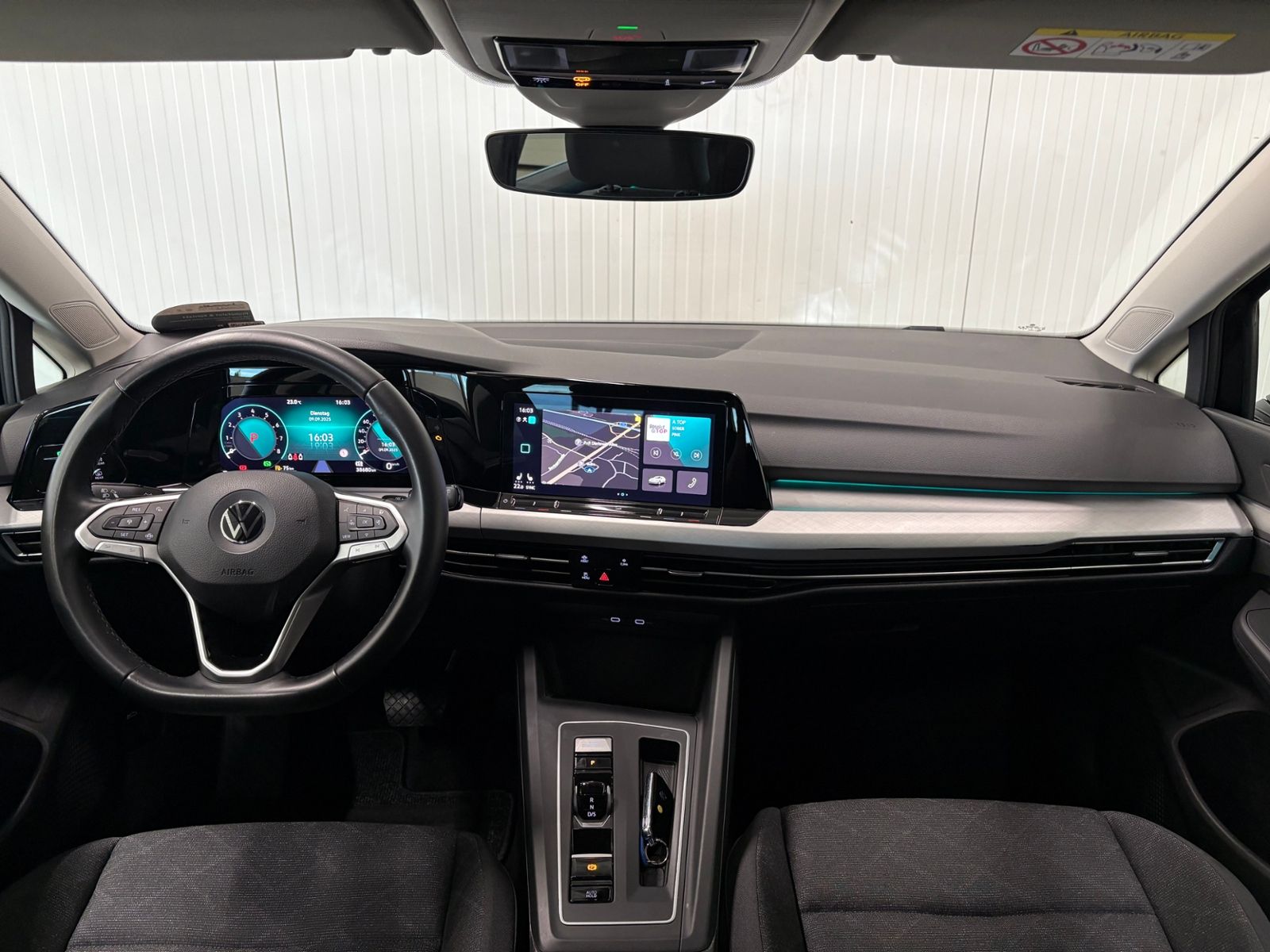 Golf VIII Life 1.0 eTSI DSG LED NAVI ACC PDC SHZ