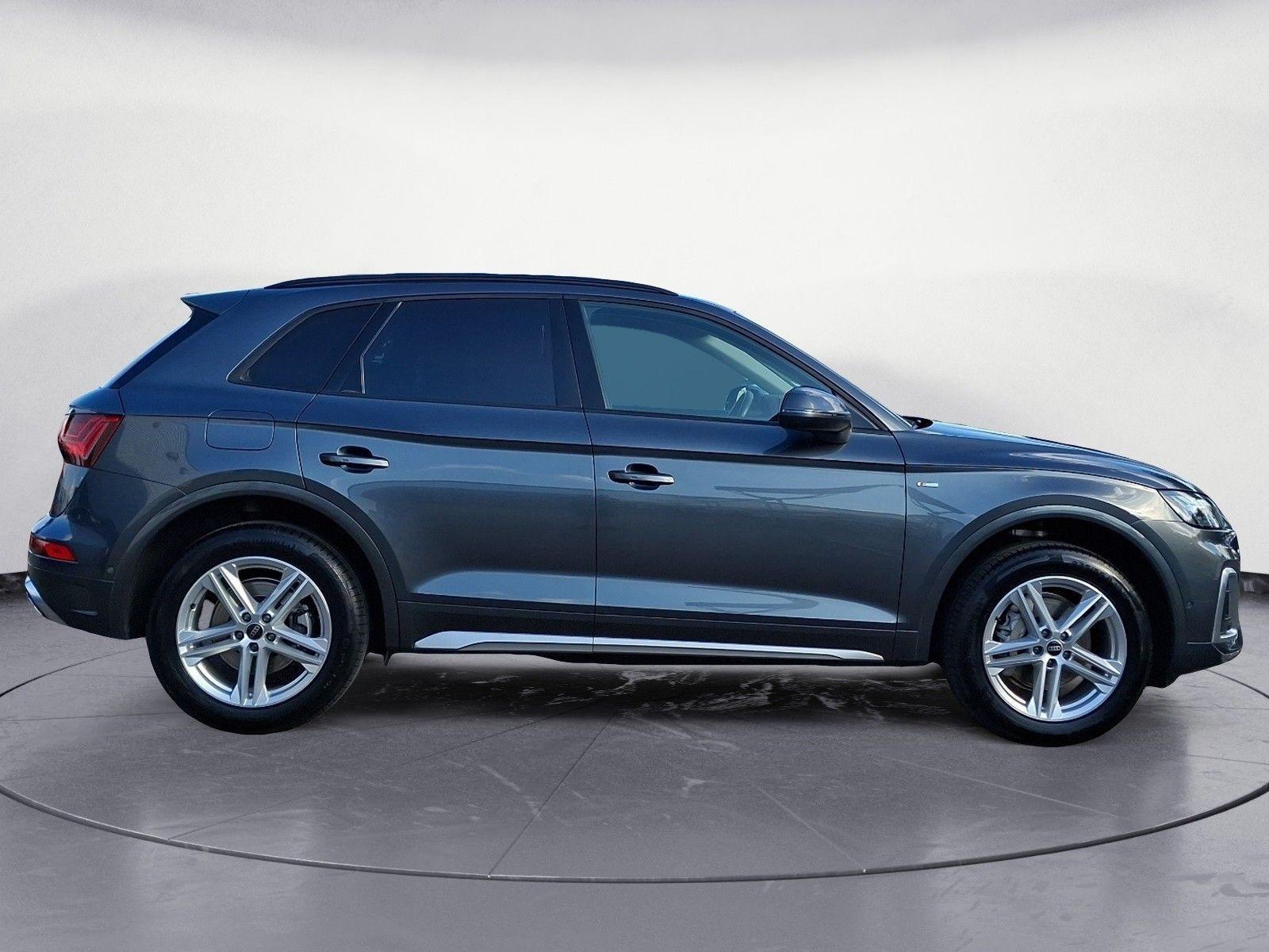 Audi Q5 40 TDI quattro S tronic S line PanoDach Assis