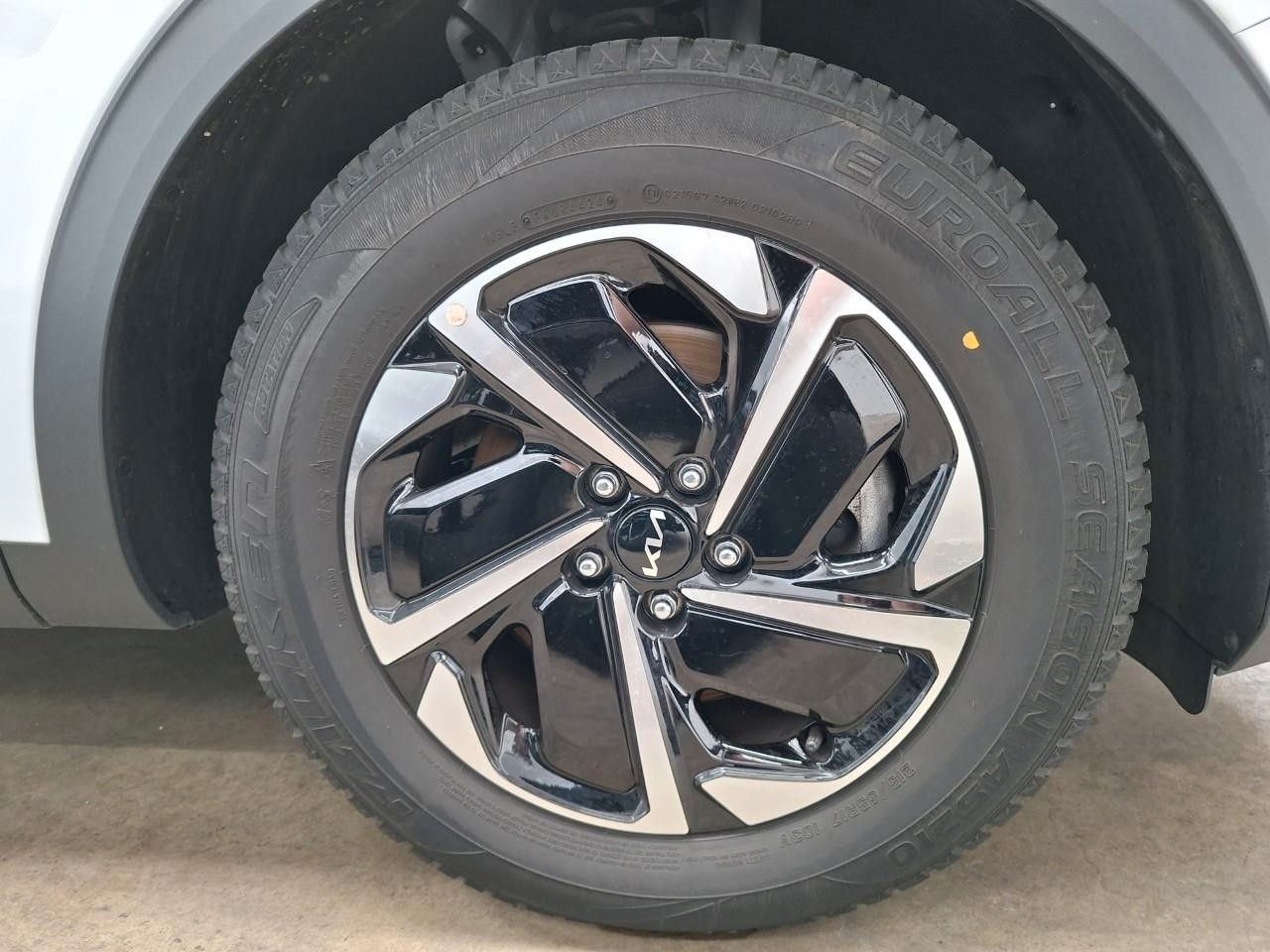 Fahrzeugabbildung Kia SPORTAGE 1.6T 2WD VISION KOM