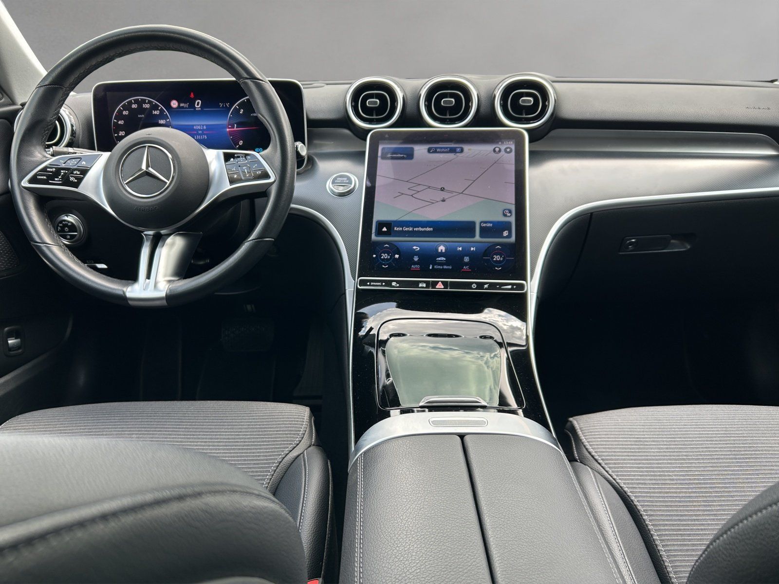 Fahrzeugabbildung Mercedes-Benz C 220 d T 9G Avantg DISTRO Busin AHK DigiLED HUD