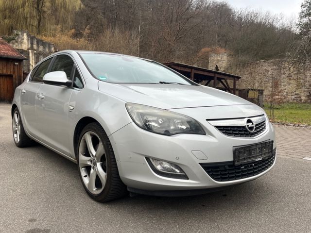 Opel Astra J Lim. 5-trg. Sport /Klimaautom./PDC/Navi