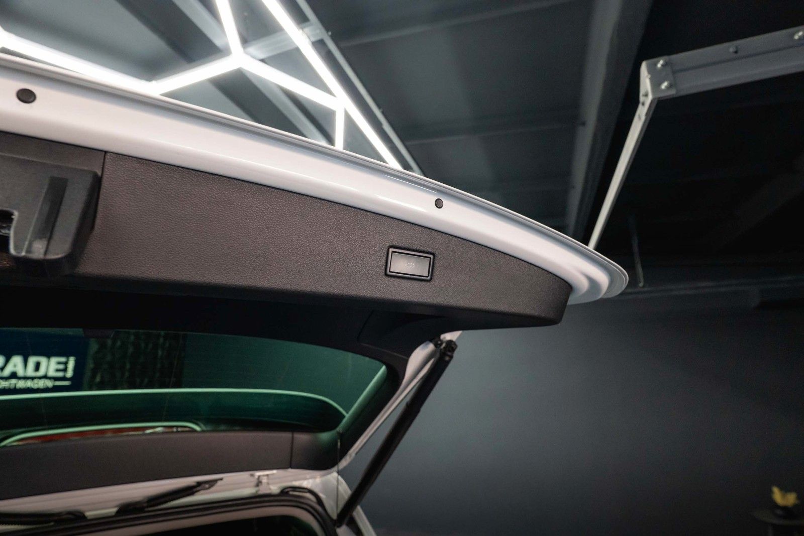 Fahrzeugabbildung Volkswagen Tiguan Comfortline R-Line+ 4Motion *LED*ACC*DAB*