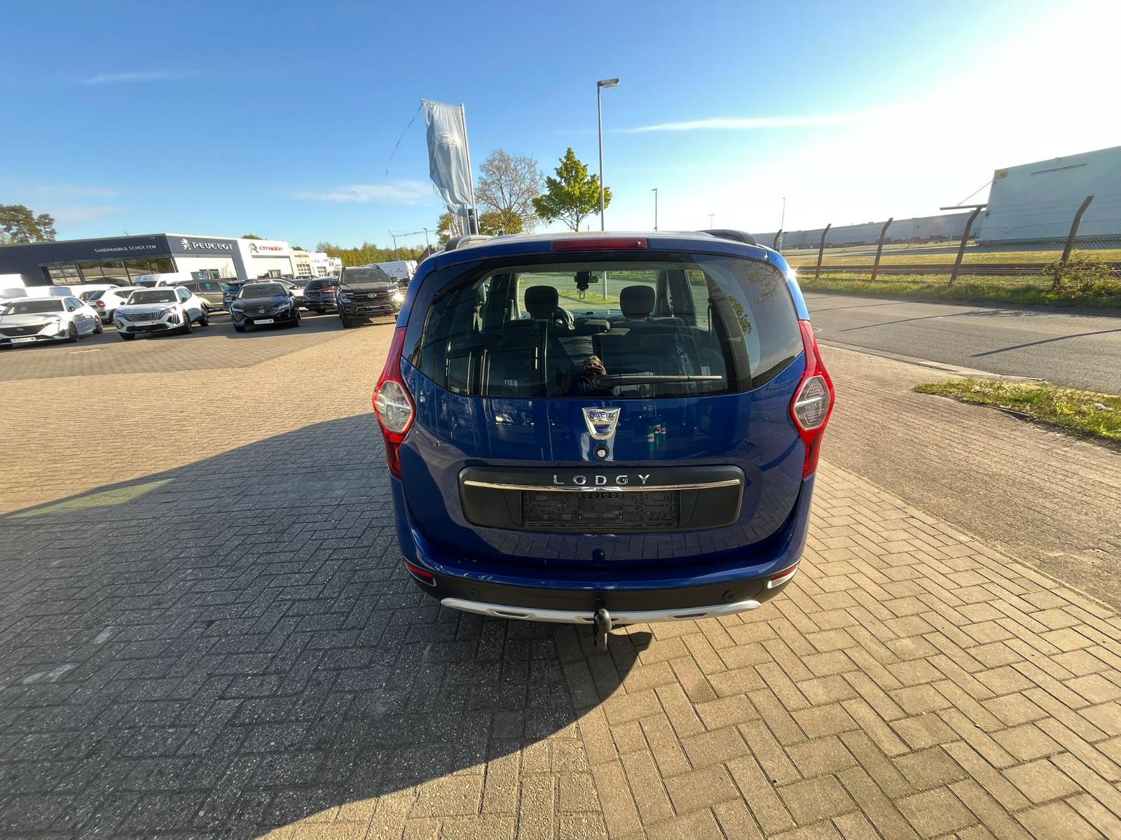 Dacia Lodgy Stepway Selection *Kamera*AHK*7-Sitze*